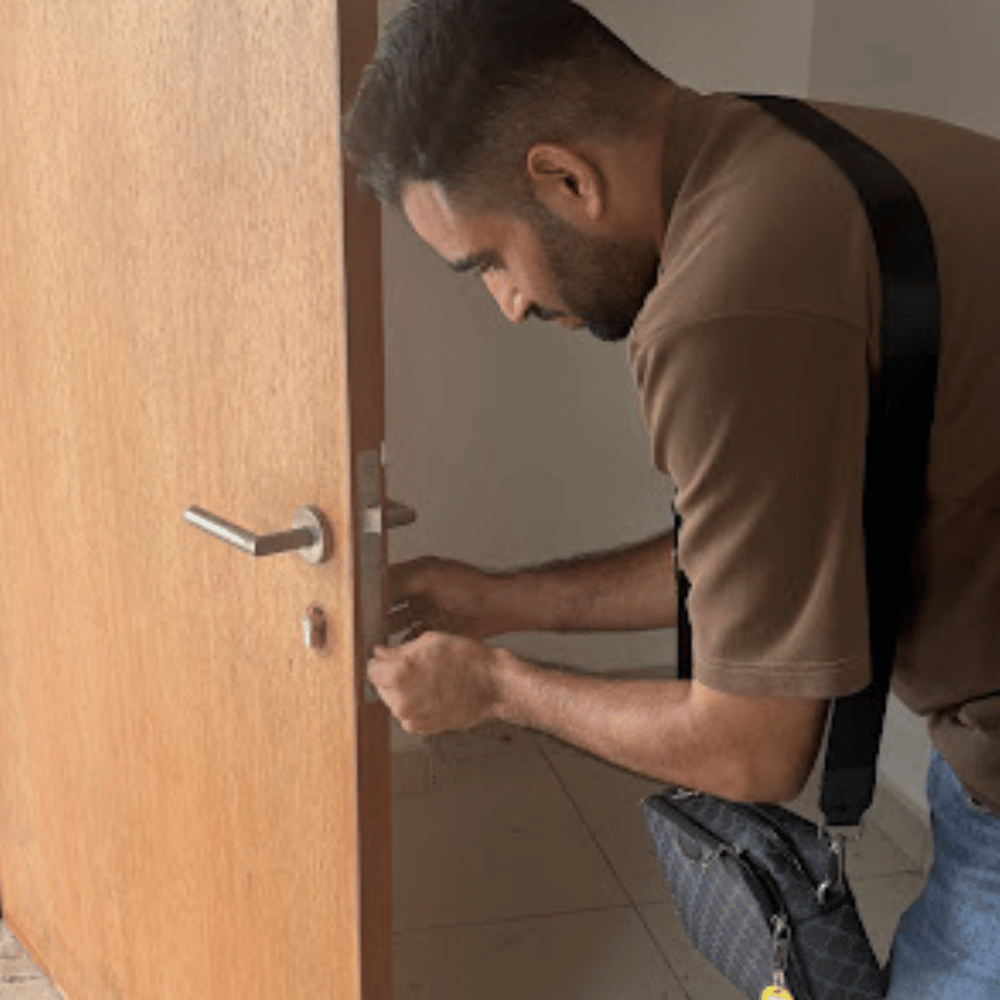 SS Lock Smith locksmith at work in Cyberjaya